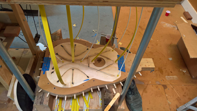 Top clamped to solera for CF application