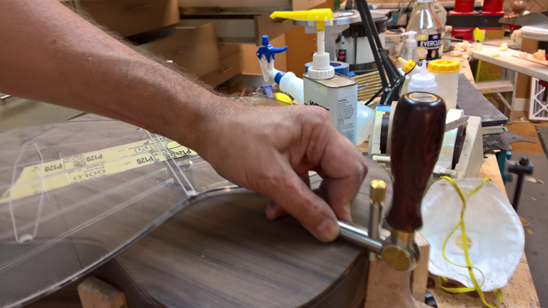 Purfling cutter continuing the line